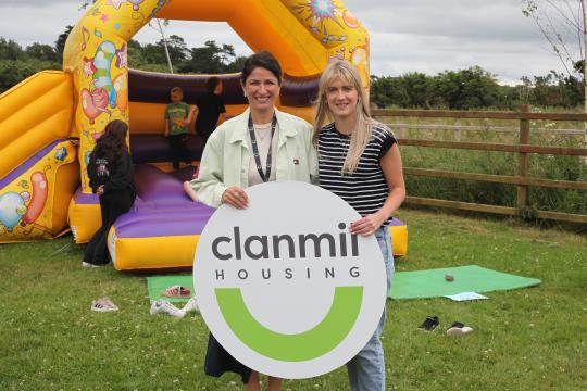 Eliza Martin, Clanmil Customer Vicky Donald